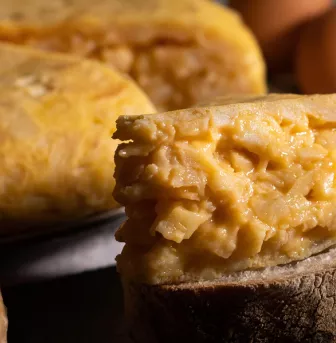 tortilla de patata main photo miniature